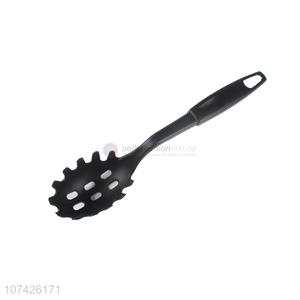 Good Sale Plastic Leakage Rake Kitchen Spaghetti Spatula