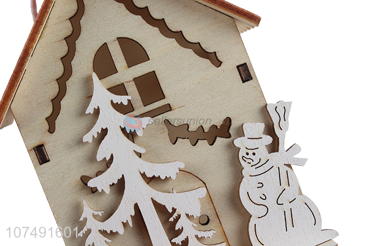 Factory Sell Wooden Christmas House Shaped Led Light Pendant For Christmas Decoration