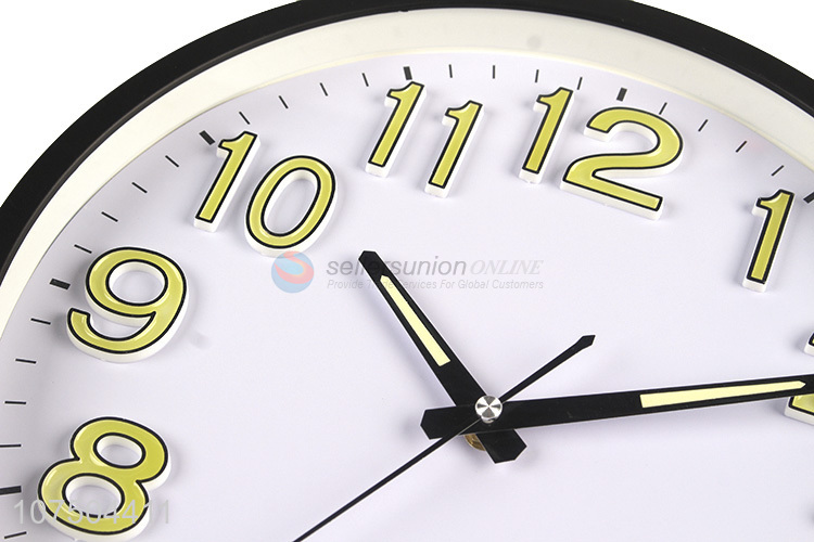 Competitive Price Home Decor Round Plastic Luminous Wall Clock Quartz Clock