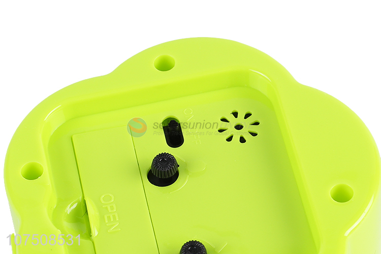Promotional plastic quartz alarm clock for children