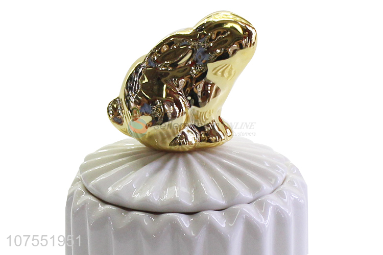 Wholesale White Ceramic Storage Jar With Gold Frog Decoration Ceramic Lid