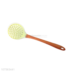 Wholesale kichen translucence silicone cooking skimmer with wooden handle