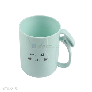 Tooth mug