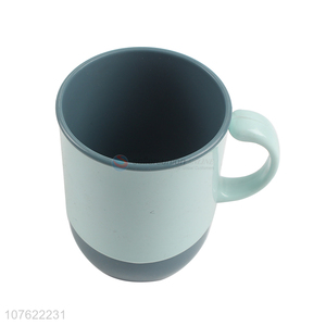 Tooth mug