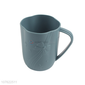 Tooth mug