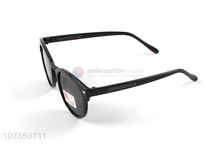 Wholesale Vintage Sun Glasses Fashion Sunglasses For Men And Women