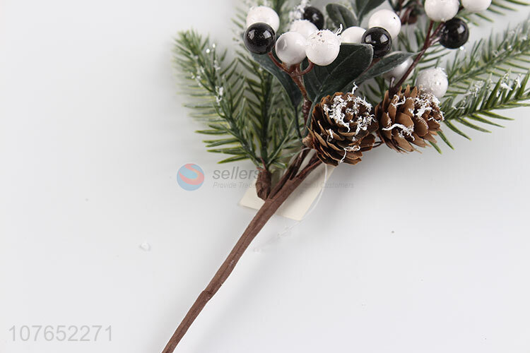 Hot-selling simulation red pine nut decoration Christmas long vine