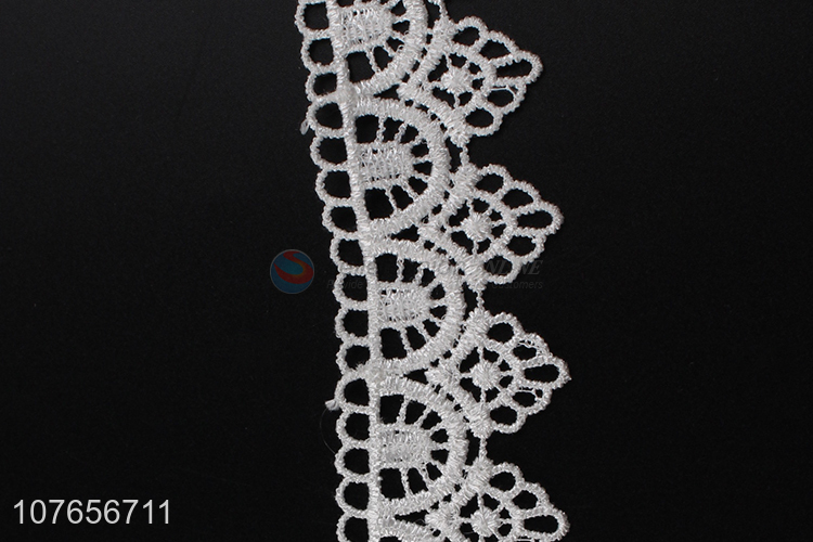 High quality beautiful repeated flower lace trimming for garment