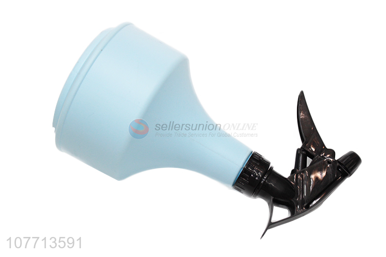 Good Quality Plastic Spray Bottle Hand Pressure Watering Can