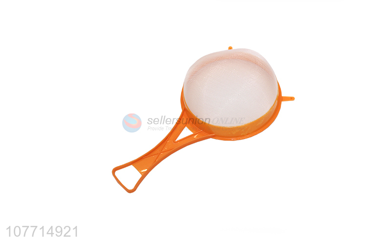 Wholesale Kitchen Gadget Flour Sieve Mesh Strainer With Plastic Handle