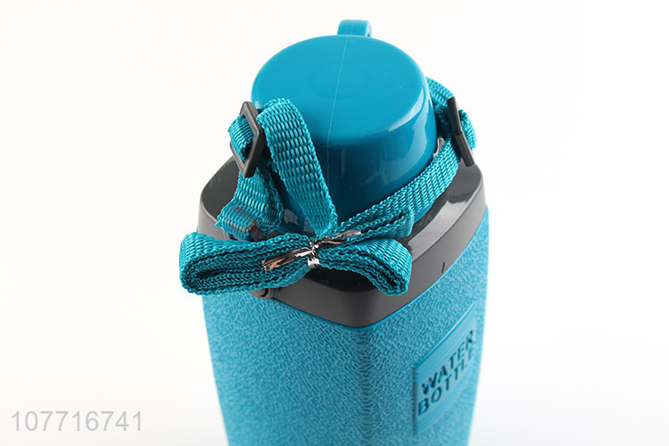 New Design Plastic Water Bottle Sports Kettle With Litter Cup