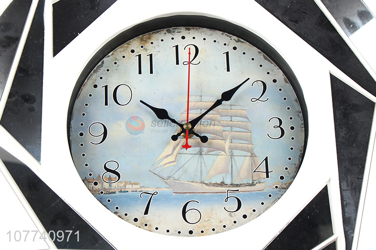 Custom Round Hanging Clock Modern Wall Clocks