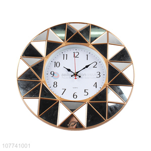 Hot Selling Modern Round Hanging Wall Clock For Home Decoration