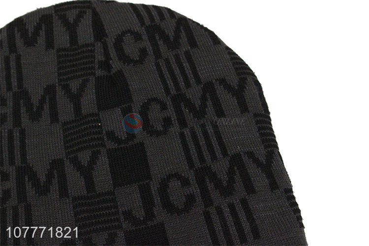 Hot sale embroidery knitted hat windproof sports knitted hat