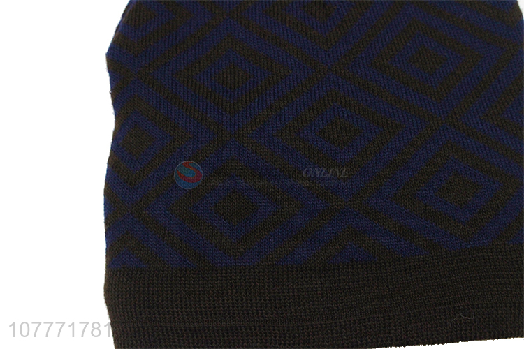 Wholesale winter fashion woolen cap sports warm knitted cap