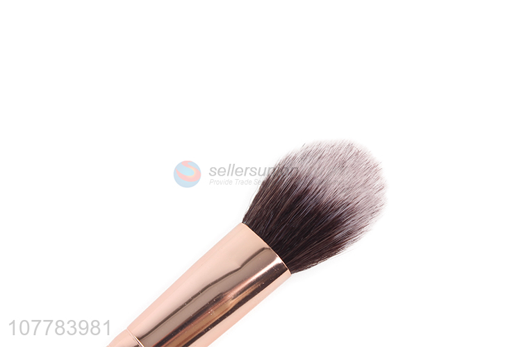 New design long handle makeup tools blush brush