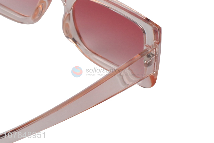 Good Quality Plastic Sunglasses Fashion Eyewear For Ladies