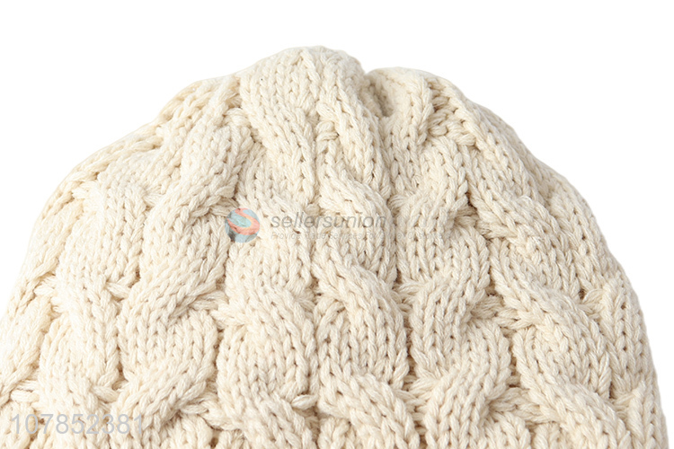 Hot selling women winter knitted striped beanies with fleece lining