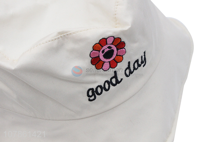 Top quality white flower embroidery fisherman hat wholesale