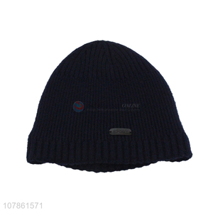 Cheap price black thick keep warm knitted hat for winter