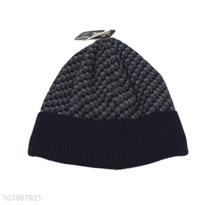 Good quality red windproof knitted hat for men sports warm hat