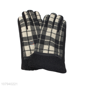 Factory supply women winter gloves plaid cycling sport gloves for ladies