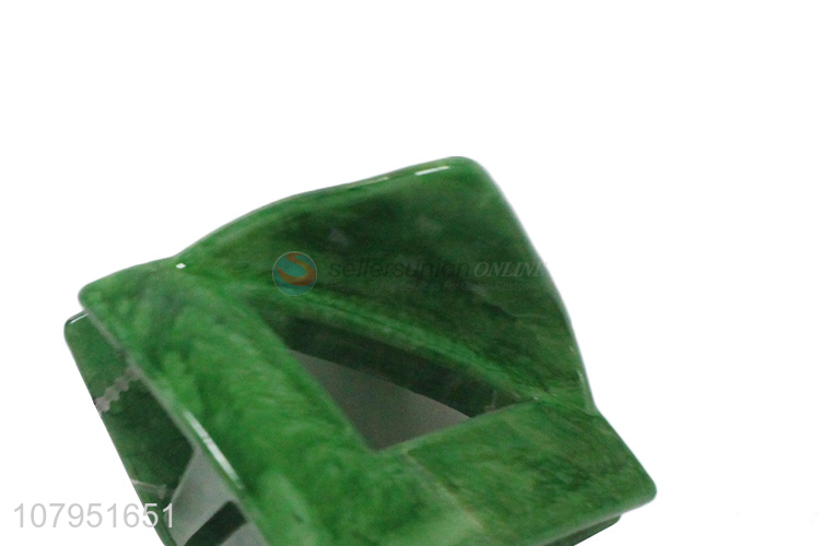 Most popular green plastic hollow fashion women hair claw clips wholesale