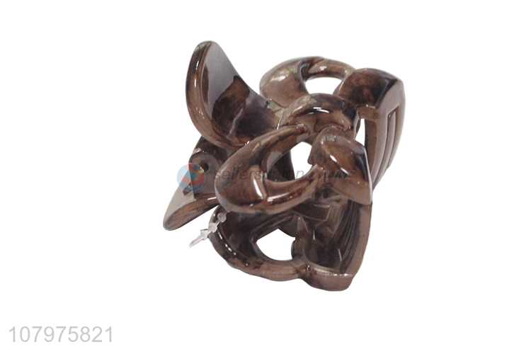 Hot selling brown plastic durable women hair claw clips wholesale