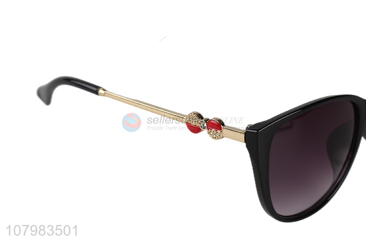 Popular Summer Outdoor Eyewear Fashion Sunglasses Cat Eye Glasses