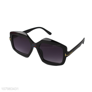 Good Quality Fashionable Sunglasses Popular Sun Glasses Eyeglasses