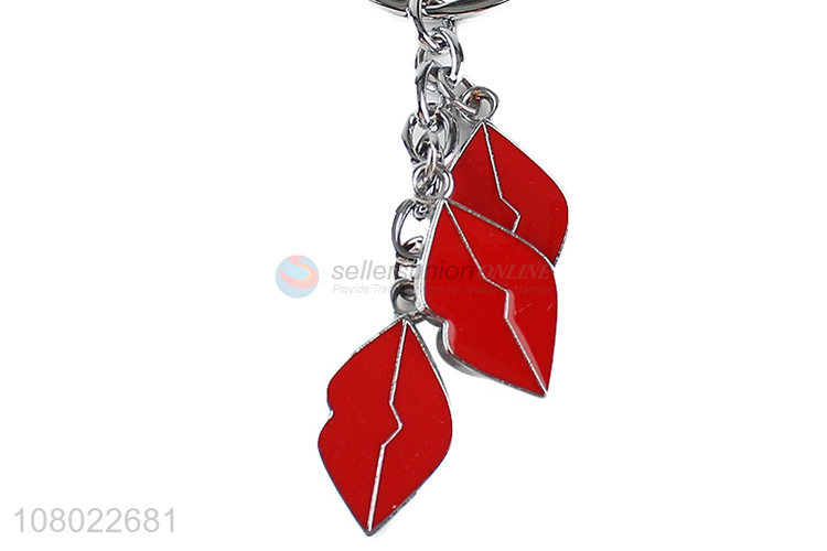 Wholesale fashion lip charms key chain metal enameled keychain keyring