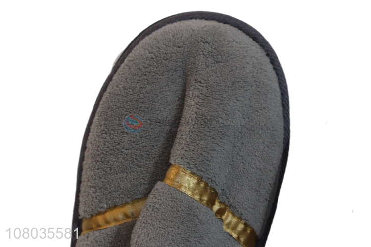 Low price wholesale gray plush slippers hotel disposable slippers