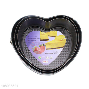 Good quality iron non-stick love cake mold with lock for baking