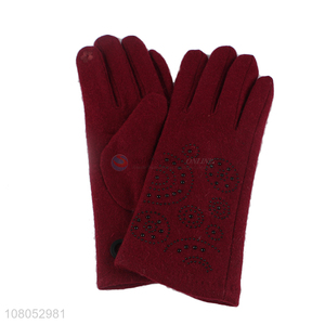 New design red ladies winter outdoor warm gloves