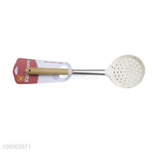 Yiwu factory wooden handle household kitchen strainers