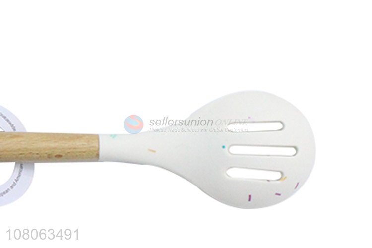 China supplier wooden handle utensils slotted ladle