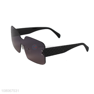 Online wholesale trendy men women sunglasses oversize shield sunglasses