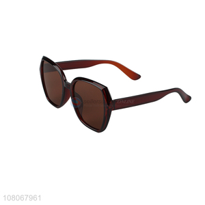 High quality modern plastic sunglasses fashion mens womens sunglasses