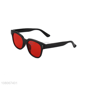 Online wholesale plastic frame sunglasses fashion polarized sunglasses