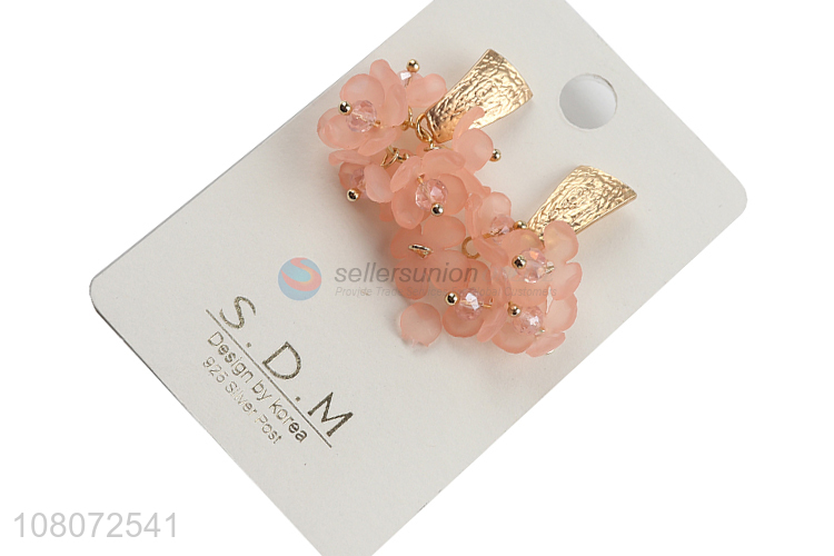 Best quality pink flower shape ear pendant earrings