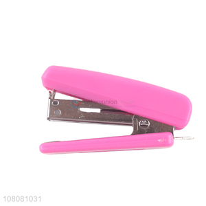 Wholesale heavy duty office school stapler mini desktop stapler for students