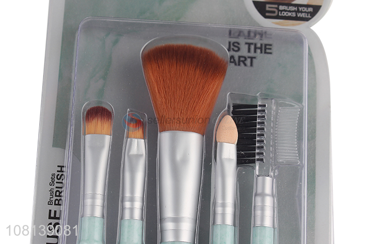 Low price wholesale creative makeup brush set for ladies