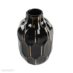 Fashion Style Ceramic Flower Vase For Home Decoration