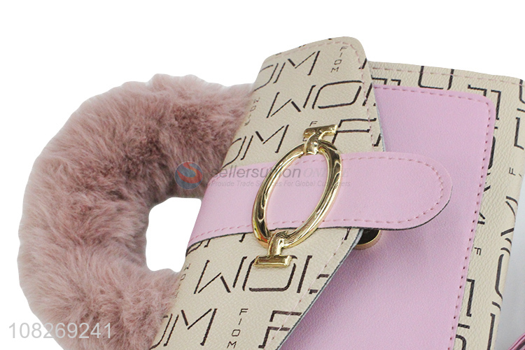 Wholesale letter printed pu leather handbag shoulder bag with plush handle