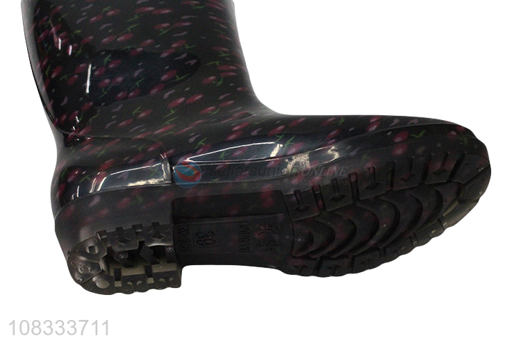 China supplier women's fashion waterproof outdoor garden rain boots