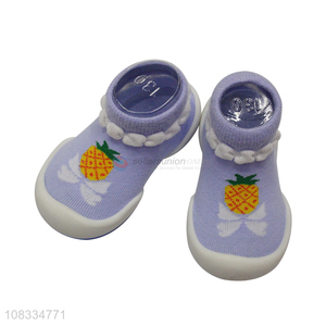 Good selling non-slip baby floor shoes socks wholesale