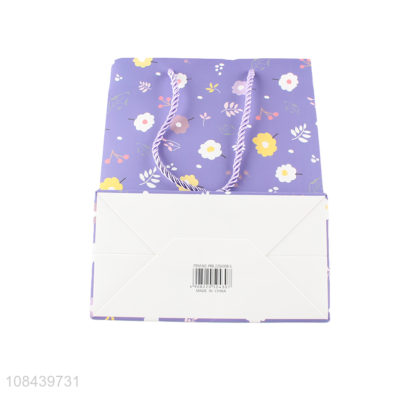 Wholesale price flower printed gifts bag packaging bag