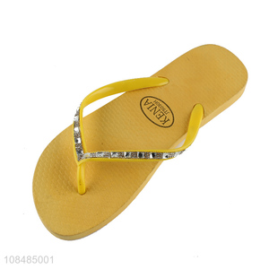 China market ladies fashion flip flops outdoor beach slippers