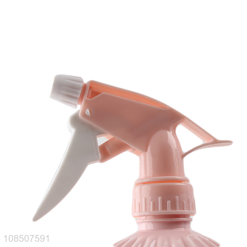 Online wholesale plastic hand pressure spray bottle for garden