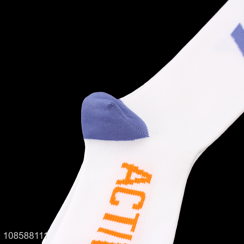 Good quality free size athletic compression socks for men and women